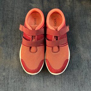 Size 8 Pink and Red Women’s Vionic Sneakers